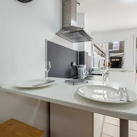 Les Prairies - En Plein Centre De アパート カレー